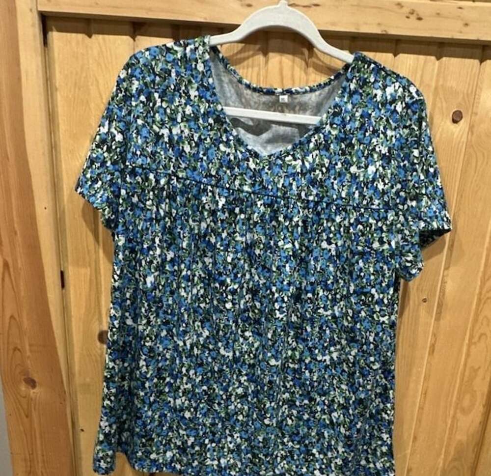Unbranded Floral Print Pleated Short Sleeve Top Size XL Blue